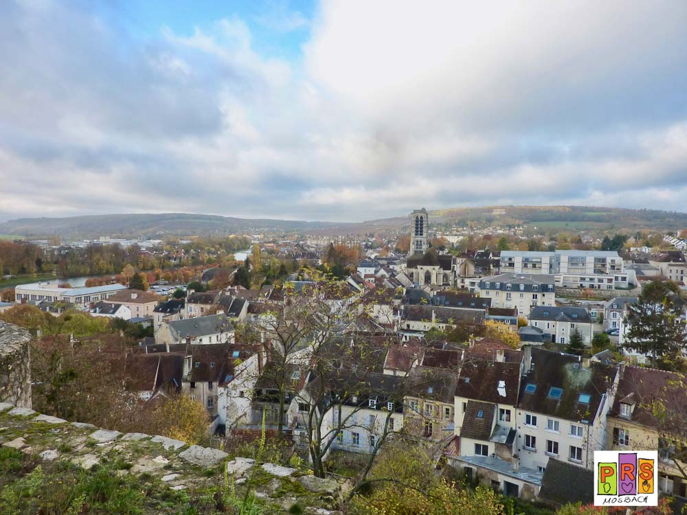 Blick auf französische Stadt
